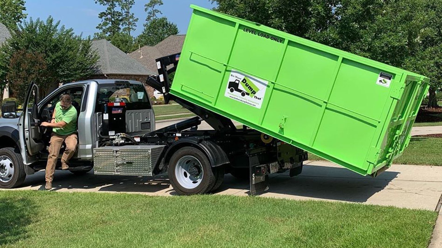 How Professional Junk Removal Makes Home Cleanouts Easier in South Florida